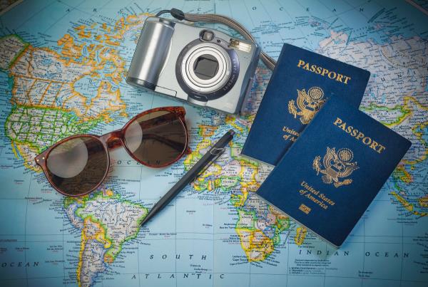 美国国务院重新开放在线护照更新门户